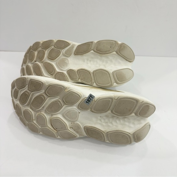 New Balance Women's Fresh Foam X More v4 Running Shoes - Picture 8 of 10